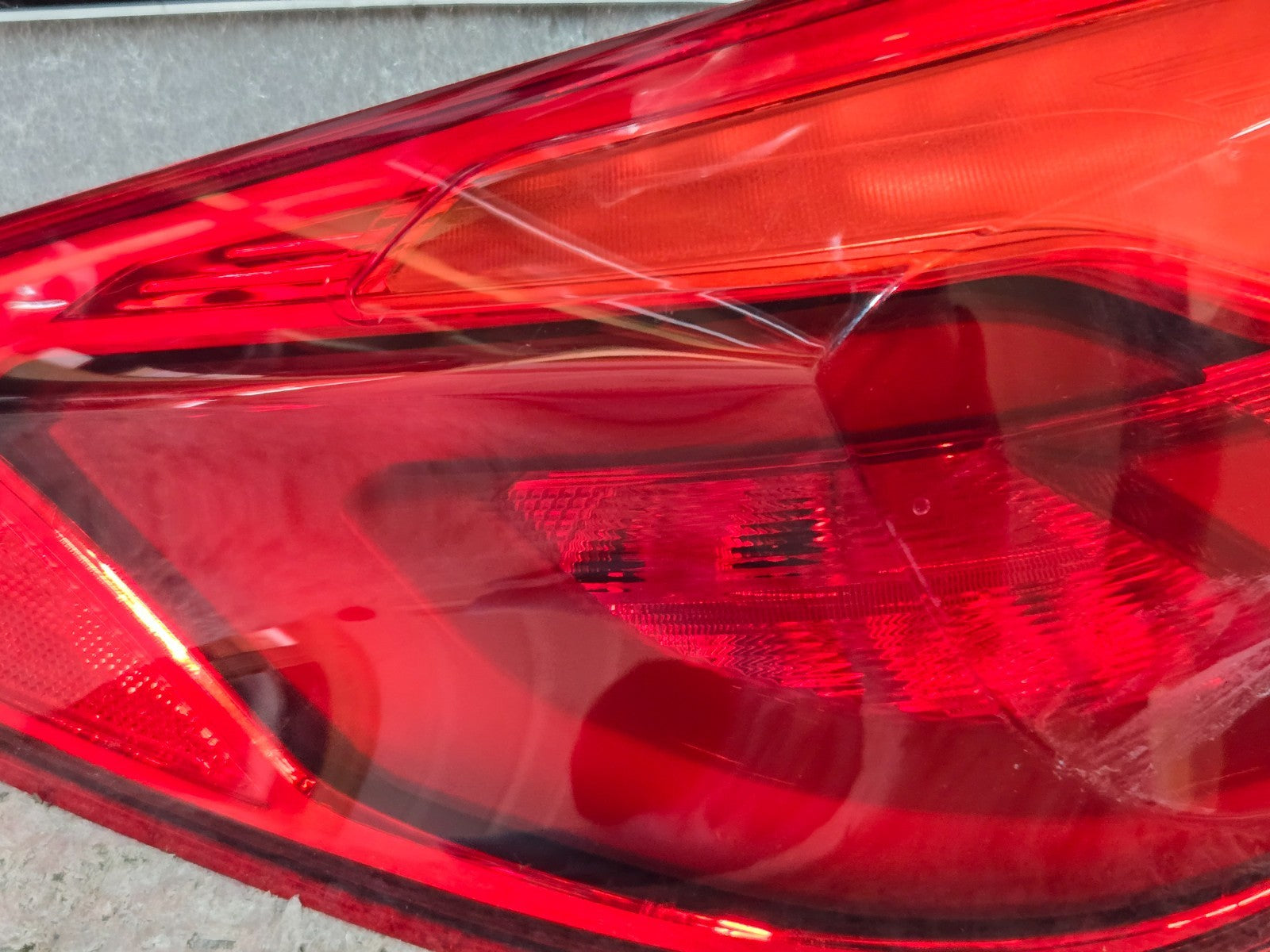 2017-2020 BMW M550i 540i 530i G30 REAR LEFT SIDE OUTER TAILLIGHT LIGHT LAMP OEM
