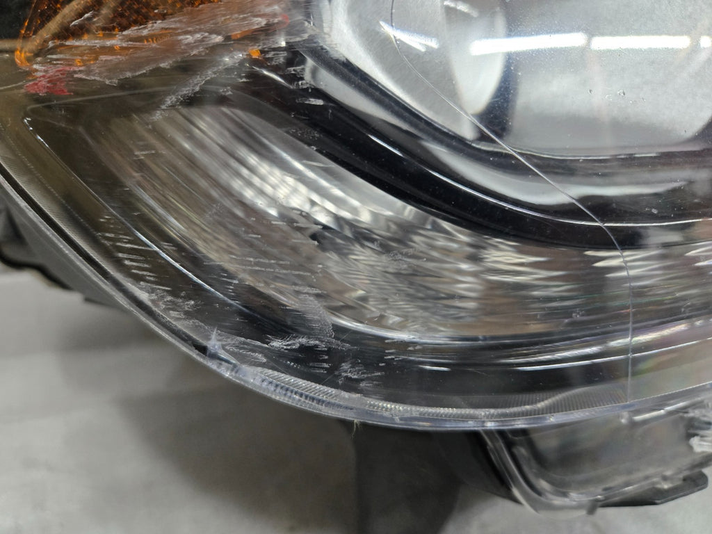 2014-2018 Dodge Durango HID Headlight Right RH Passenger Side 68184830AE OEM R