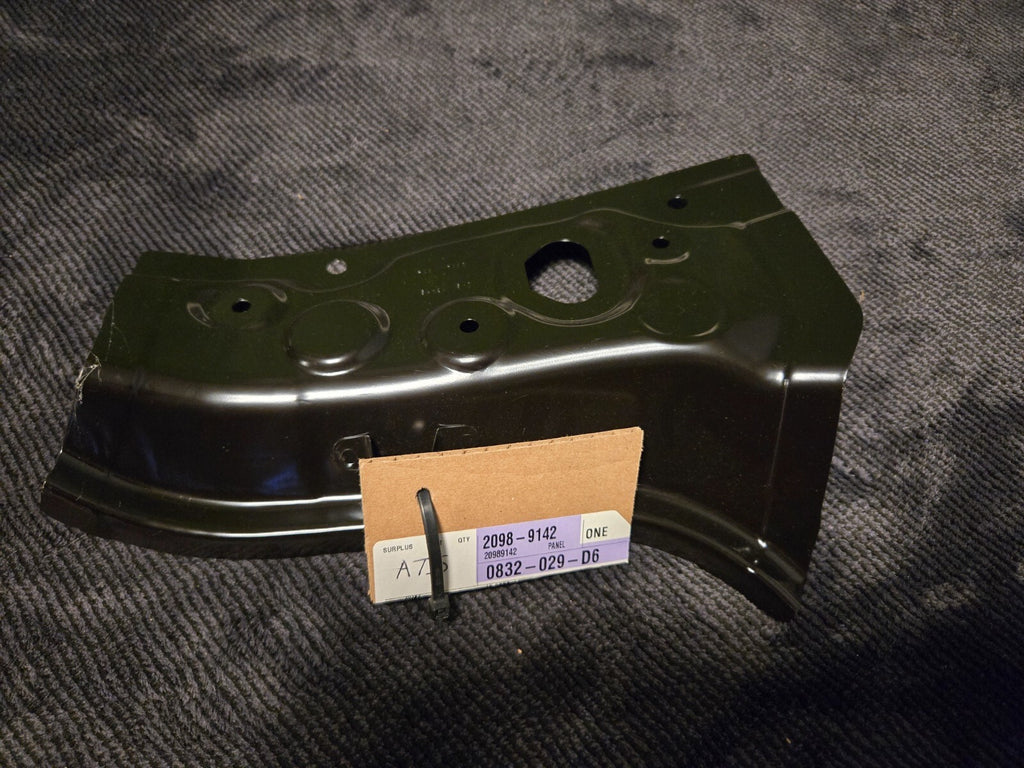 GM Genuine Parts 20989142 Tail Light Panel OEM