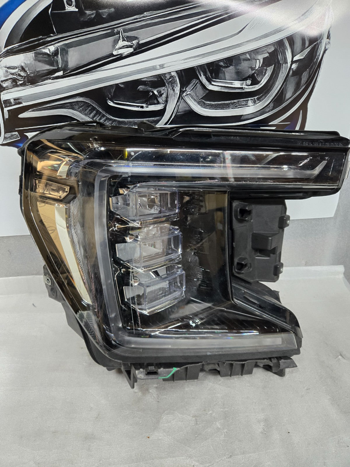 2021 2022 2023 GMC Yukon XL/SLT/SLE LED Headlight Passenger Right OEM 85162503