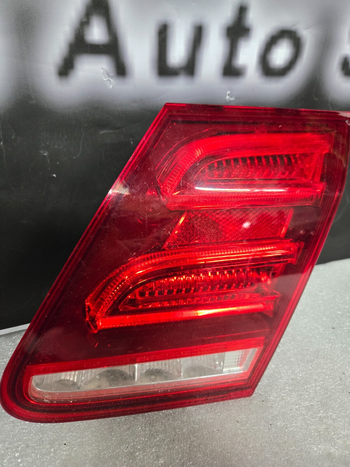 14-16 Mercedes W212 E350 Rear RH Right Side Inner Taillight Tail Light Lamp OEM