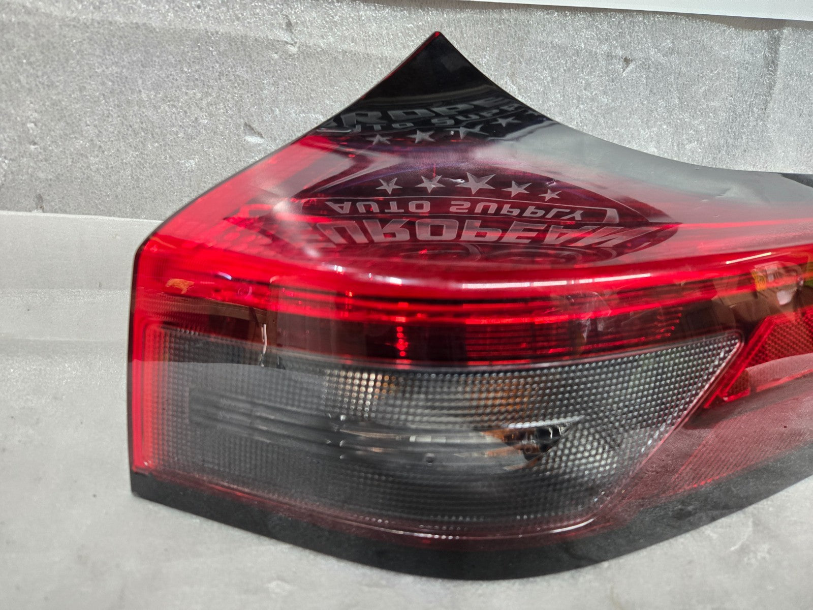 2021-2024 Nissan Rogue LED w/ Halogen Tail Light Right RH OEM 26550-6RR0C