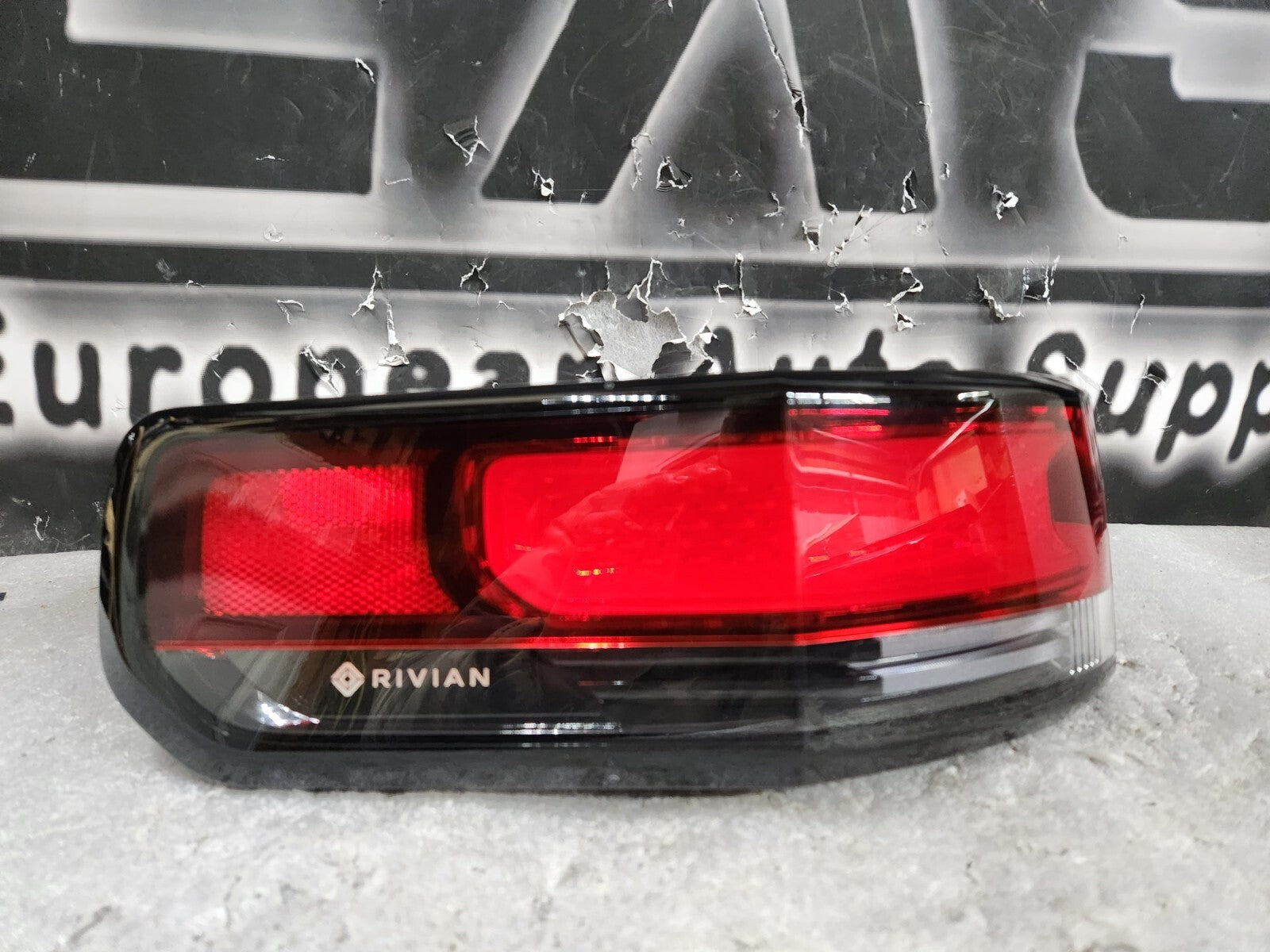 2022 Rivian R1T Left Rear Driver Side LH Taillight Tail Lamp Light OEM