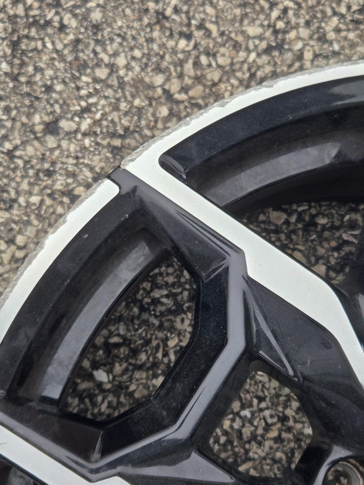 2023 - 2024 BMW X4 G02 OEM 19X7.5 M SERIES WHEEL RIM 7916263 *GOUGED/SCRAPED OEM