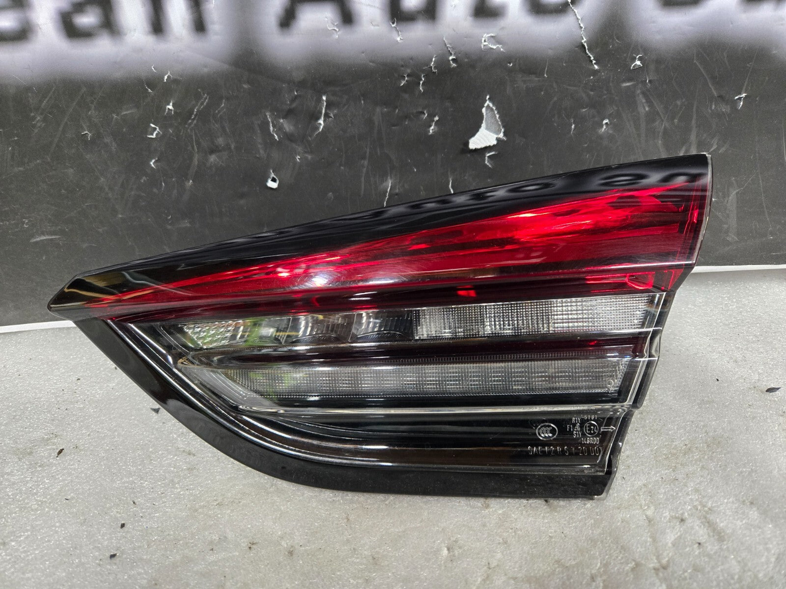 2021-2023 Maserati Levante Right RH Passenger Interior Tail Light 670154540 OEM