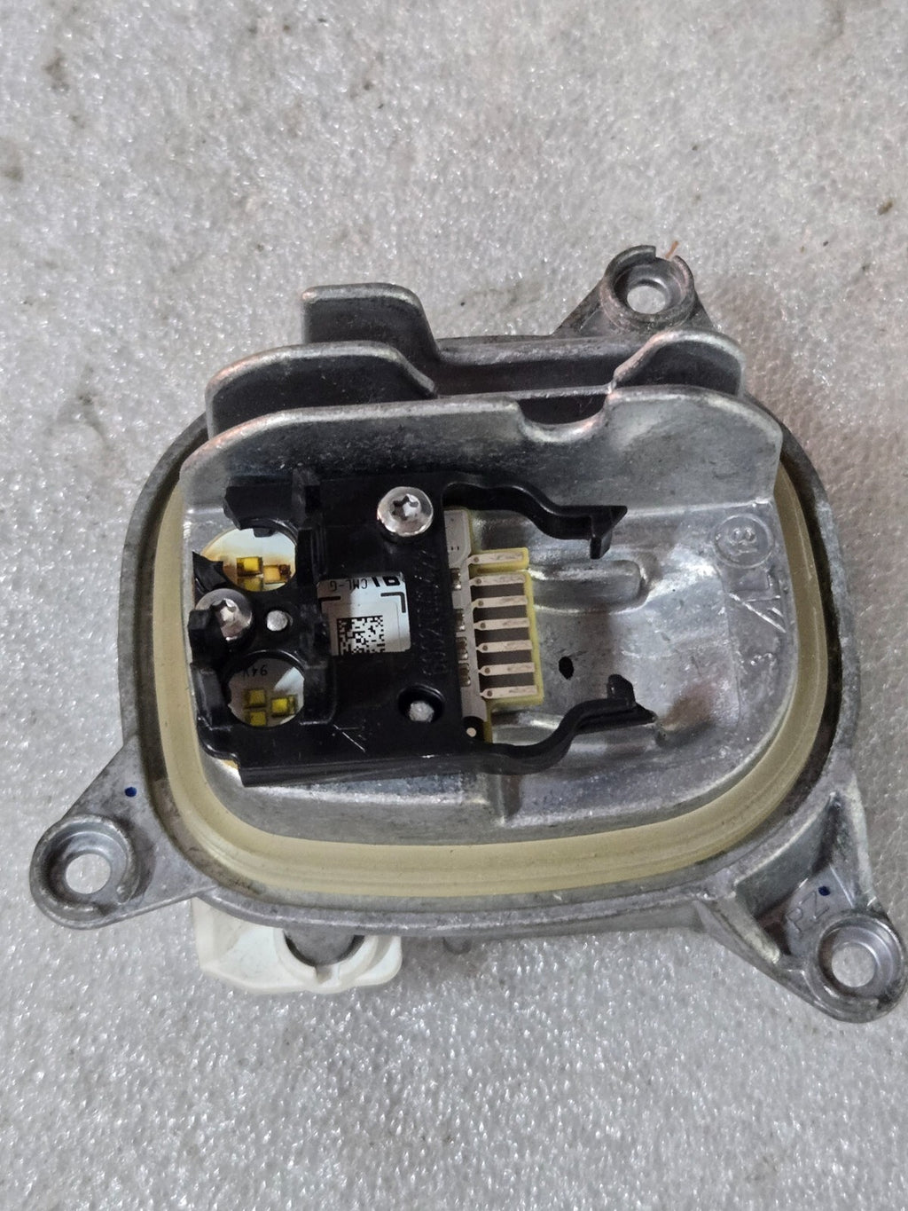 2016-2019 BMW X3 X4 RIGHT Side Headlight Module Control Ballast 6002TZ0236 OEM