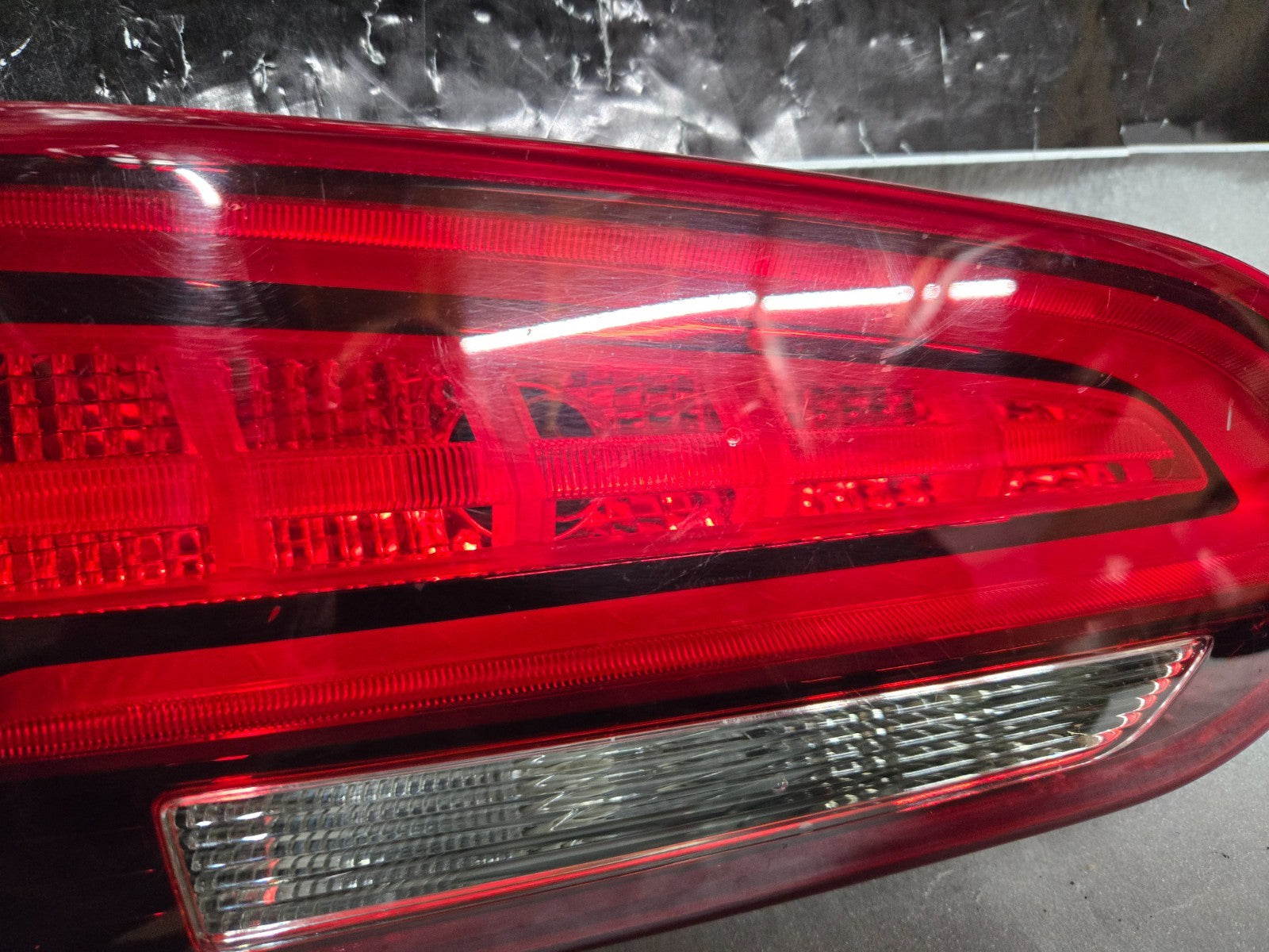 2017-2018 Hyundai Santa Fe Left LH Driver Side Inner Halogen Tail Light OEM