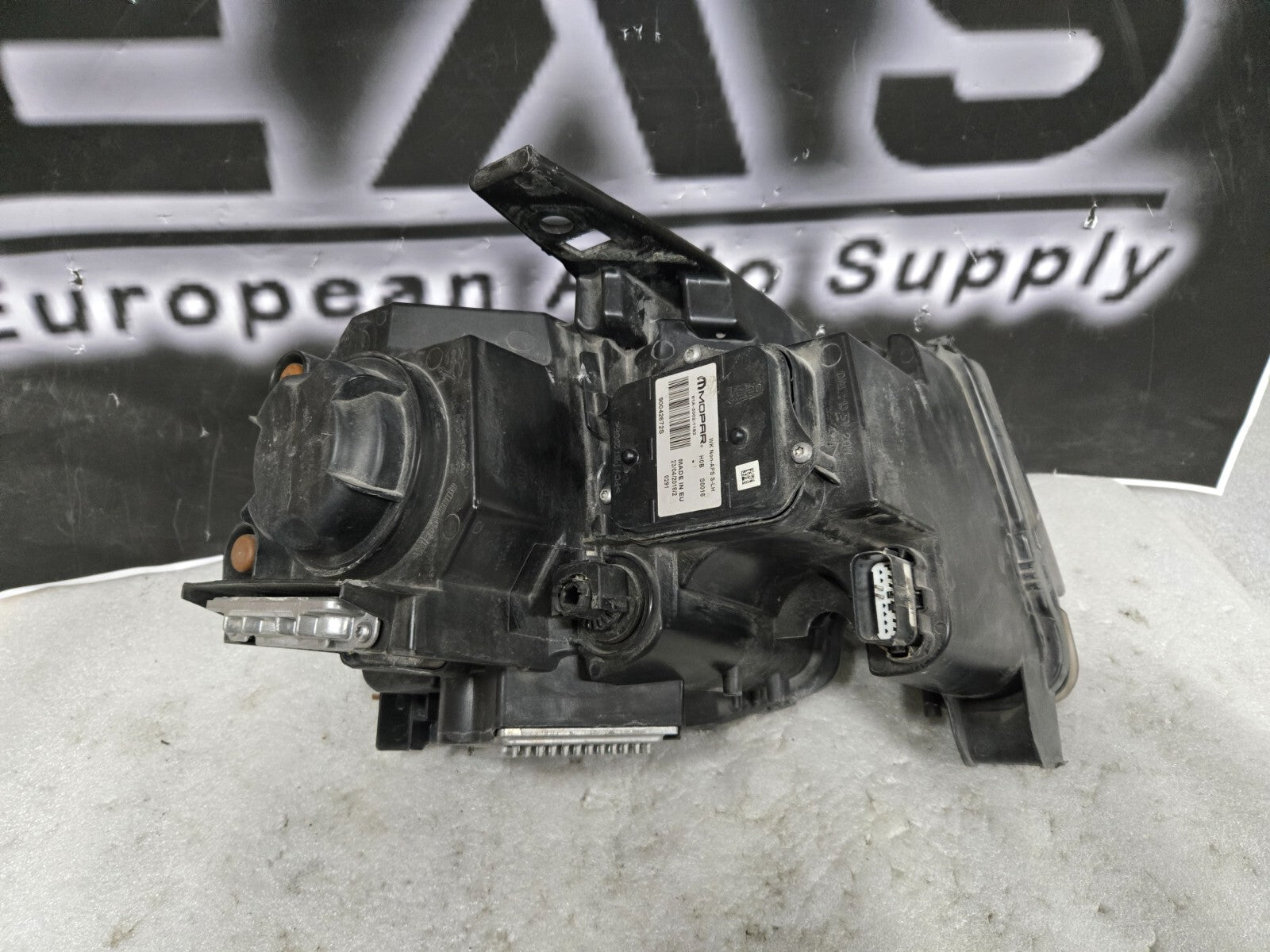 2017-2021 Jeep Grand Cherokee LH Driver Side Left Headlight Lamp 68289237AF OEM