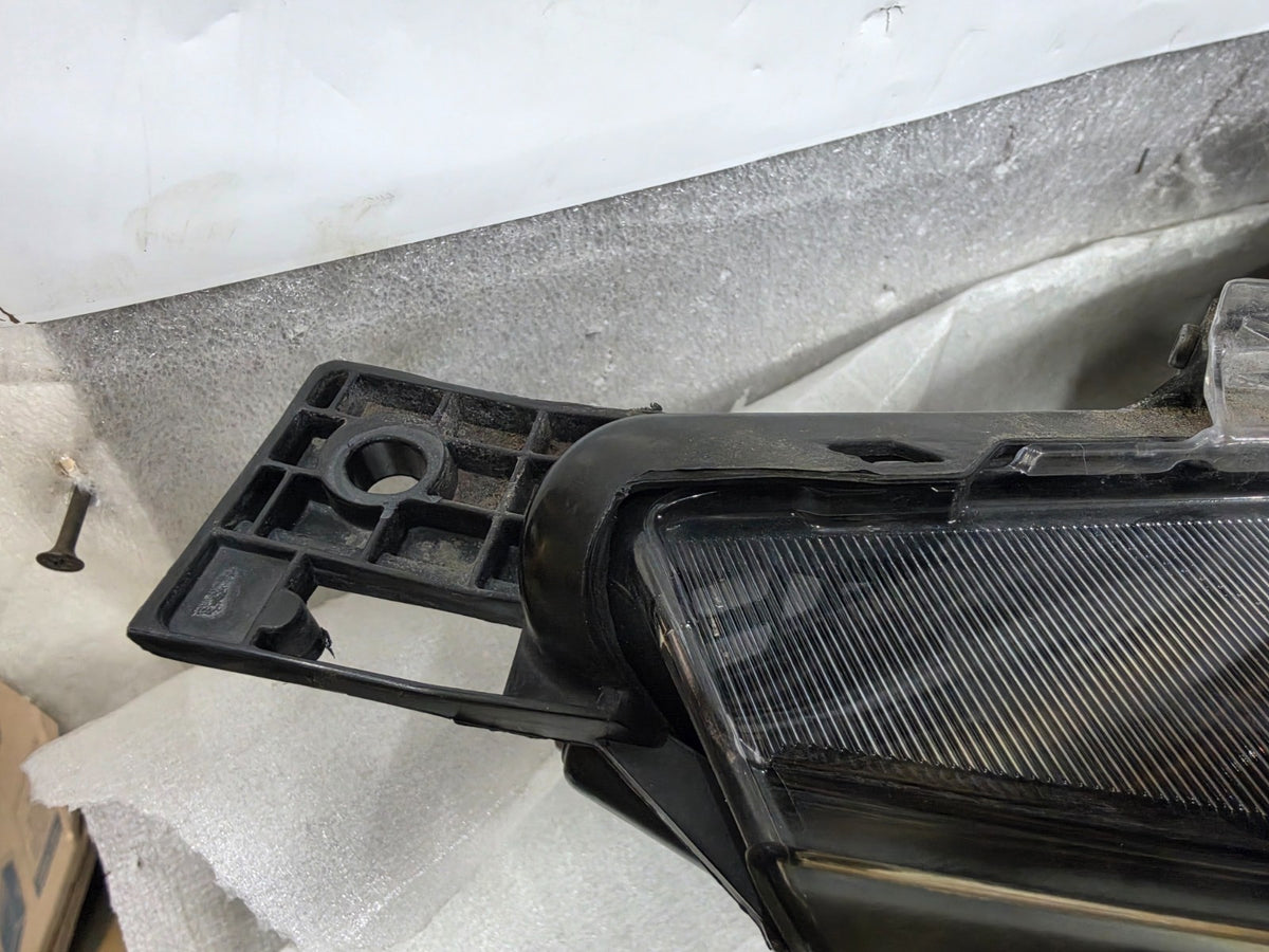 2017 2018 2019 Acura MDX LED Headlight Right RH Passenger Side OEM