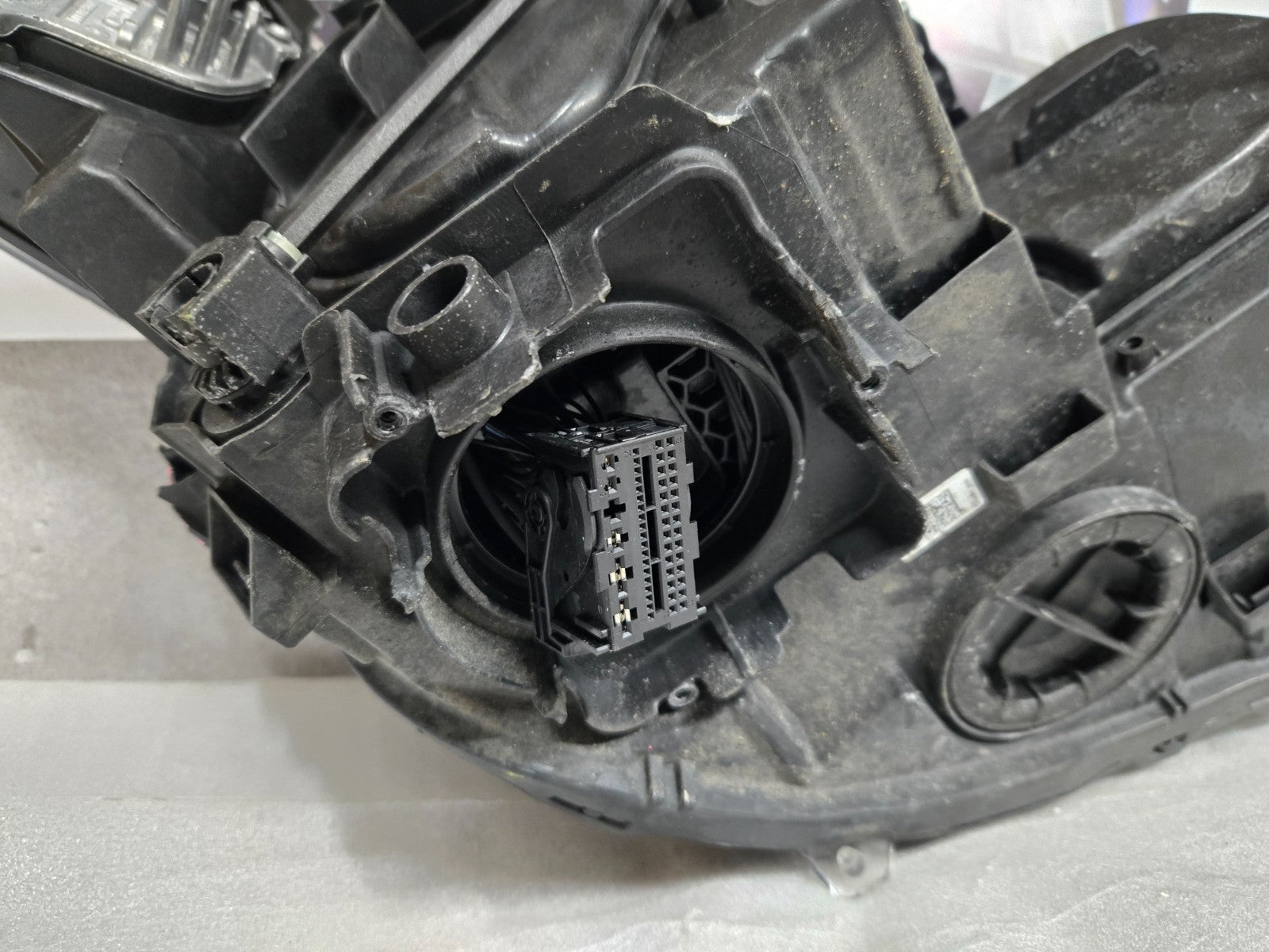 2022-2024 Volkswagen GTI Left LH Driver LED Headlight 5H0941059F OEM