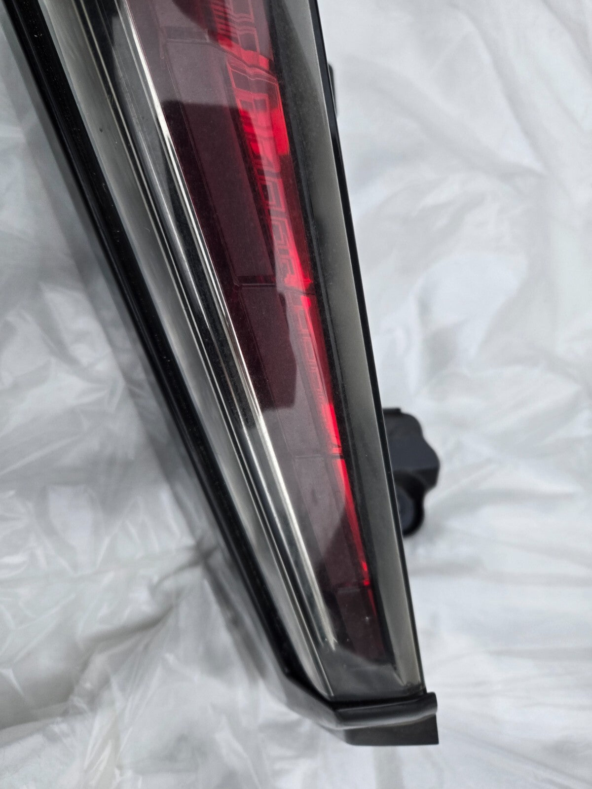 2021-2024 CADILLAC ESCALADE LED RIGHT RH PASSENGER TAIL LIGHT OEM 85120249