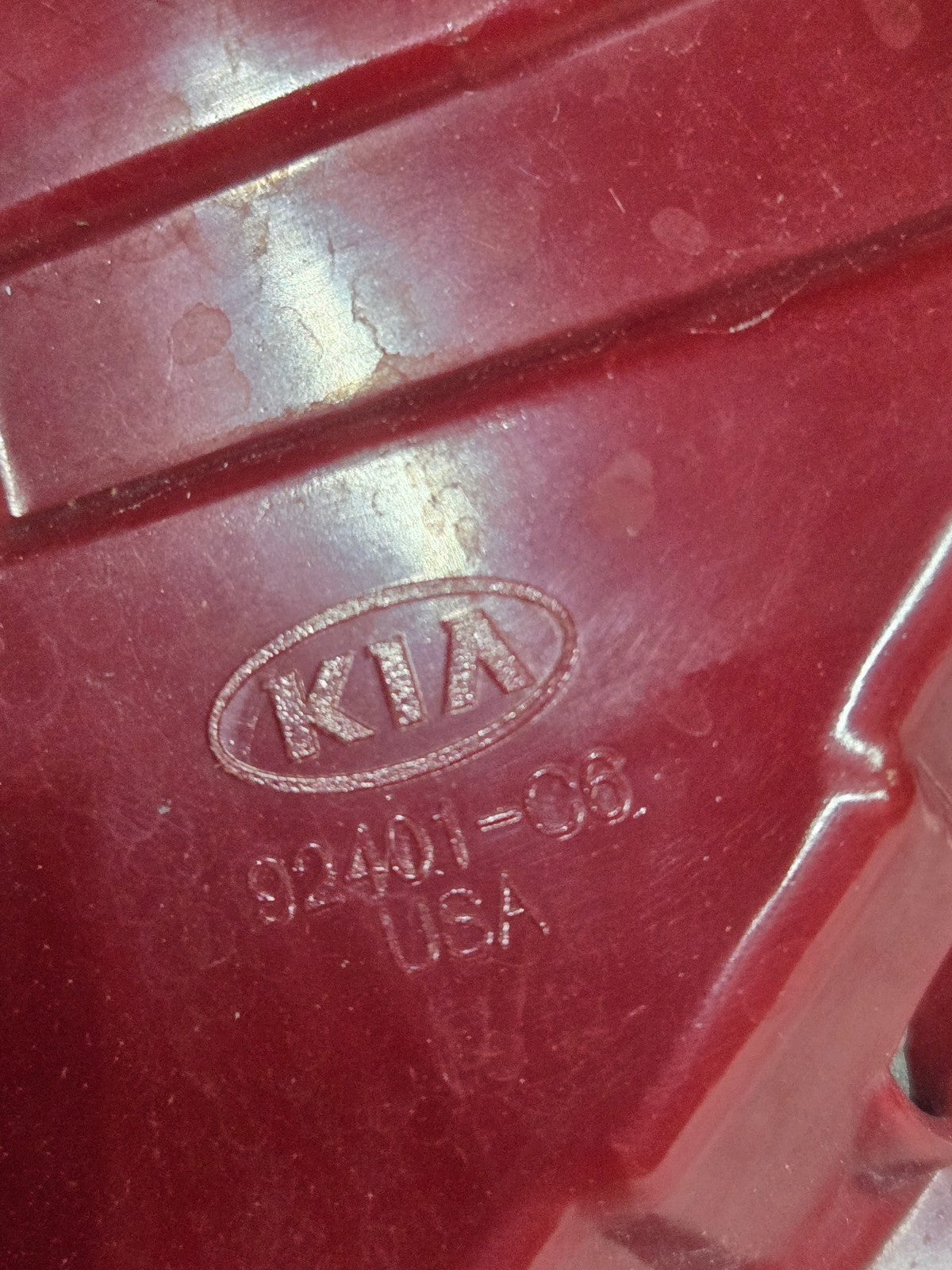 2016 - 2018 KIA SORENTO LEFT DRIVER SIDE OUTER TAILLIGHT OEM 92401-C6