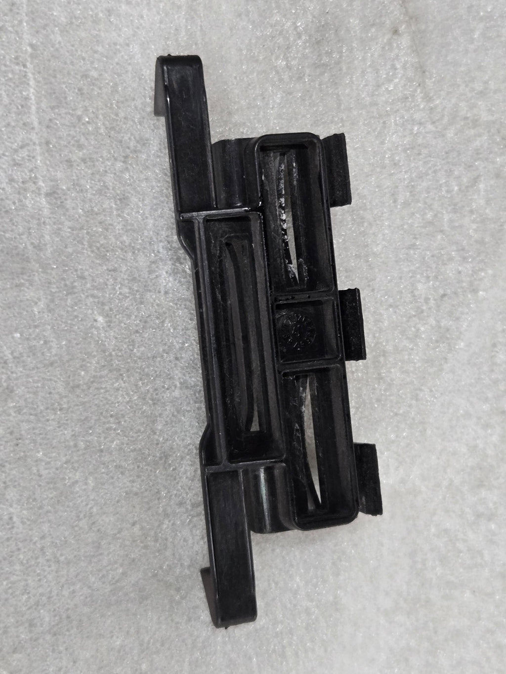 LAMBORGHINI HURACAN 610 CONTROL UNIT MODULE BRACKET SUPPORT CLIP OEM 4L0906356B