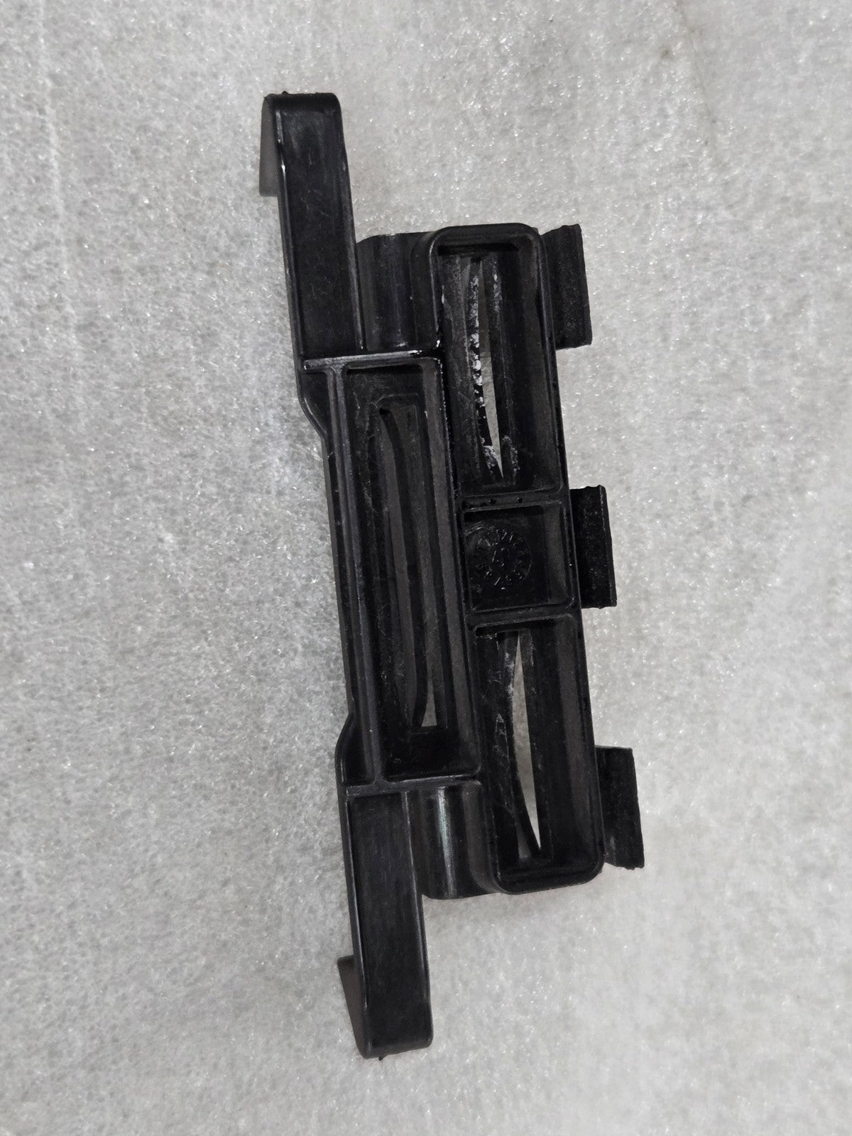 LAMBORGHINI HURACAN 610 CONTROL UNIT MODULE BRACKET SUPPORT CLIP OEM 4L0906356B