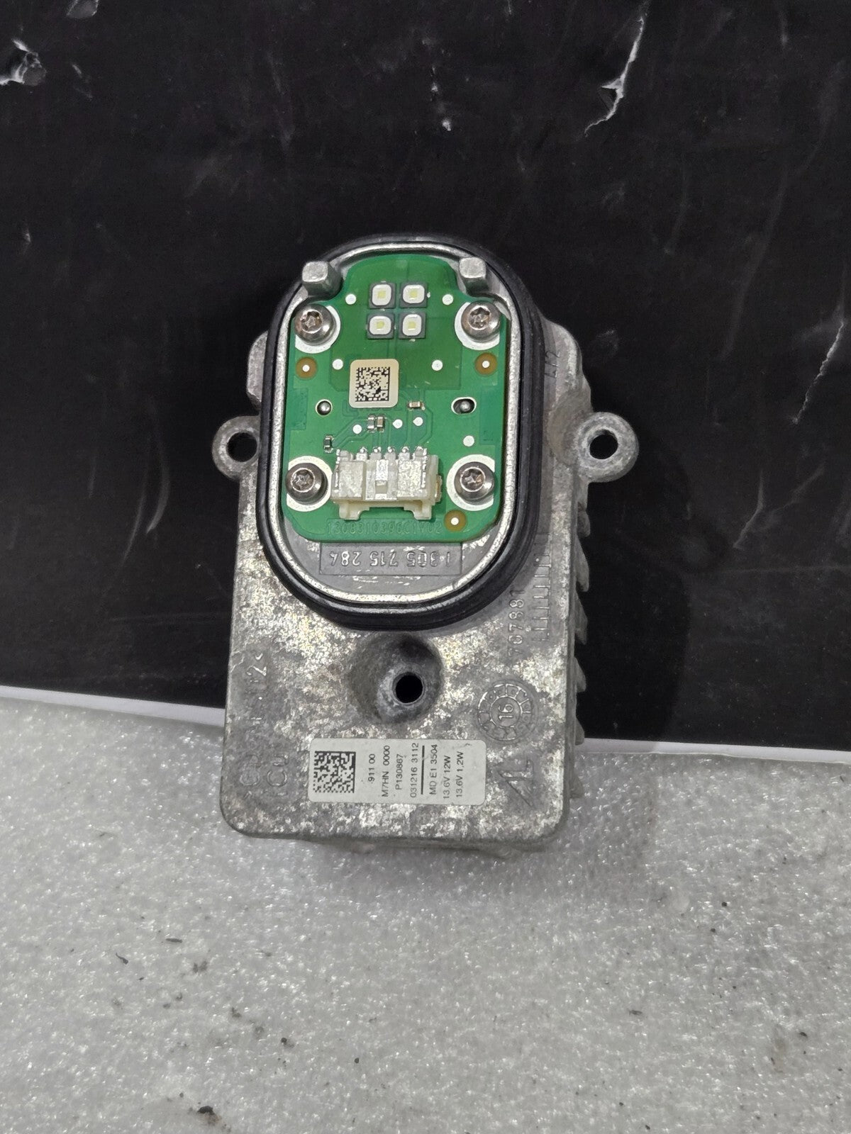 2015-2018 Mercedes C-Class C300 Headlight Control Module Ballast 1305715284 OEM