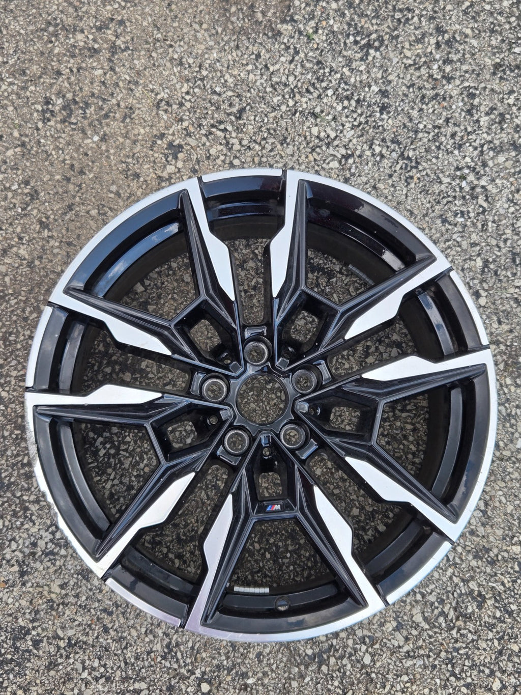 2024 BMW i5 G26 M440i Front Rim Wheel 19x8.5" ET35 Style 861M Black / Silver OEM