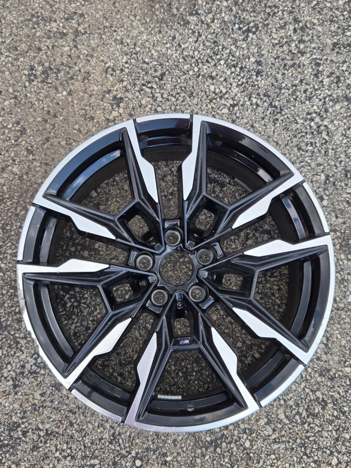 2024 BMW i5 G26 M440i Front Rim Wheel 19x8.5" ET35 Style 861M Black / Silver OEM