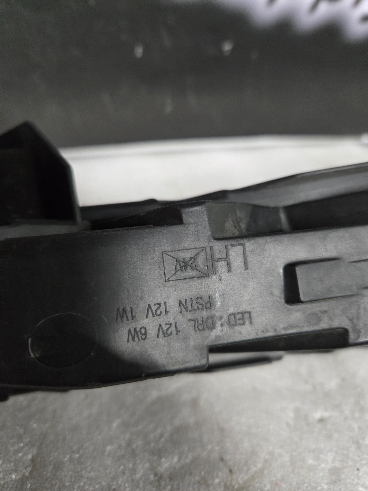 2015-2017 HYUNDAI SONATA LED FOG LIGHT FRONT LEFT DRIVER SIDE 92207-C10 OEM