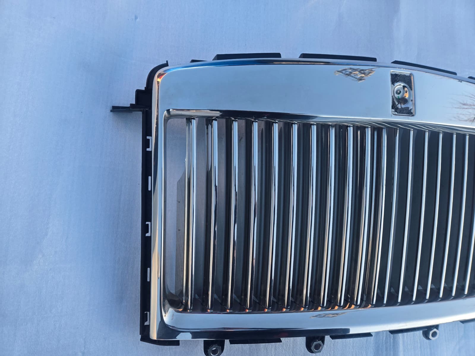 2019 - 2023 Rolls-Royce Cullinan Front Center Chrome Radiator Grille OEM 7448950