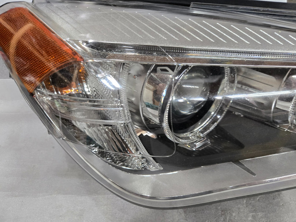 2013-2015 BMW X1 Xenon HID Right RH Headlight Assembly OEM 63117290256