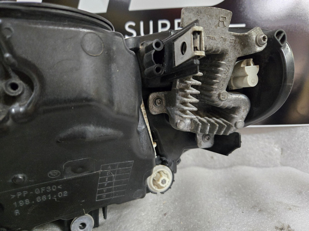 2016-2018 BMW 3-Series F30 Right RH Side Non-Adaptive LED Headlight OEM COMPLETE