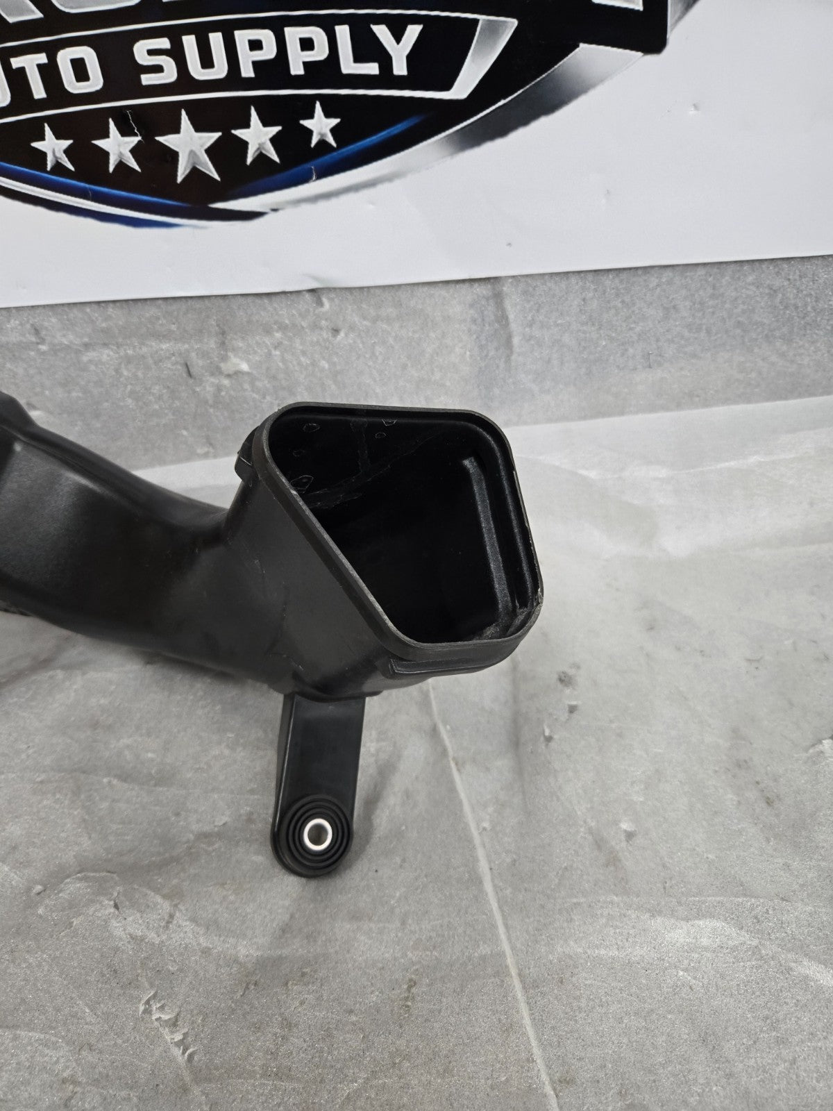 2017 - 2022 Lamborghini Huracan Right RH Air Intake Pipe 4S0129520E OEM