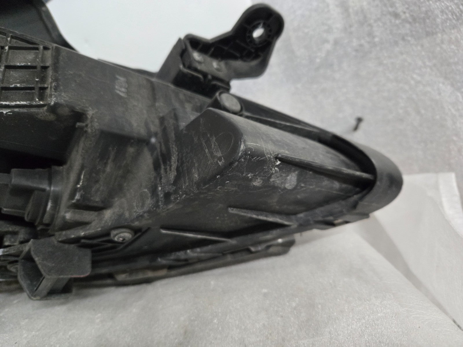 2016-2017 Hyundai Sonata HYBRID Left LH Driver Xenon HID Headlight 92101-E61 OEM