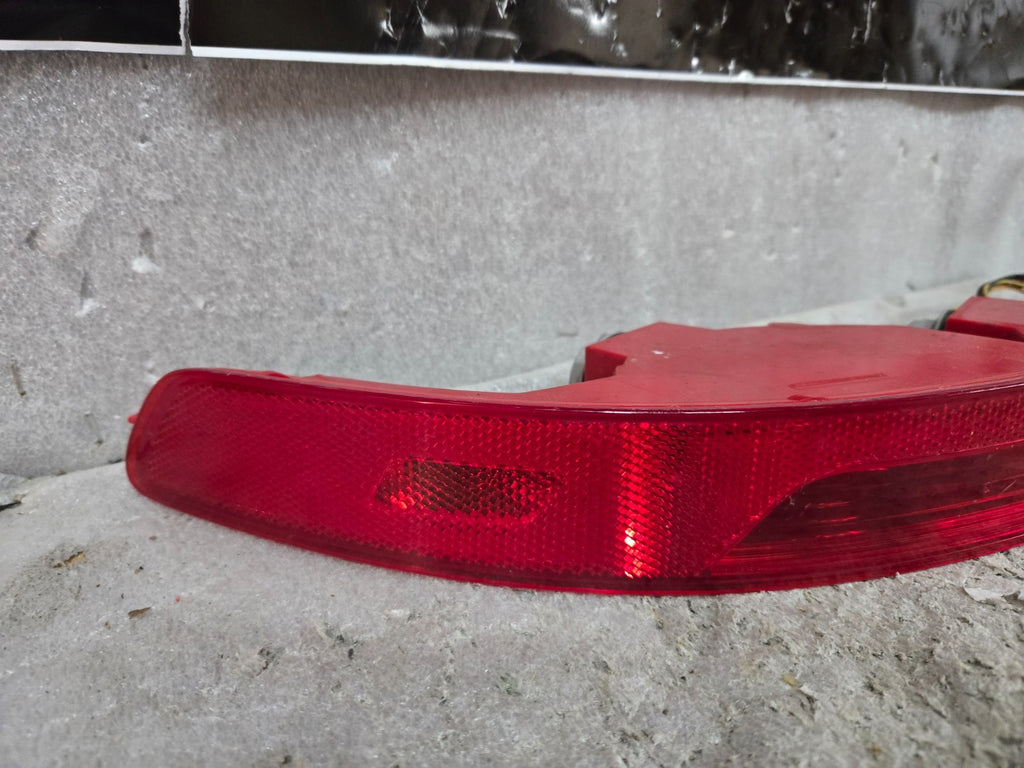 2007-2015 Audi Q7 Passenger Side Right Rear Bumper Tail Light Lamp OEM