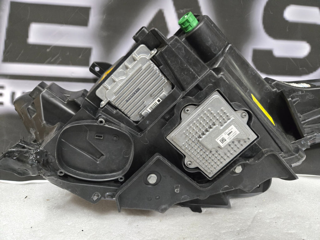 2017 - 2020 Maserati Levante LH Driver Xenon HID Non-AFS Headlight 670034642 OEM