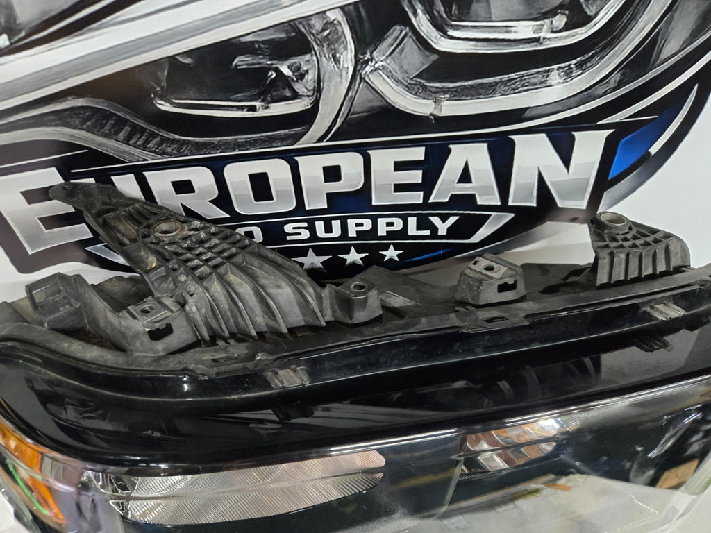 2019 - 2024 Ram 2500 3500 Right RH Black Halogen Headlight OEM P68406276AD
