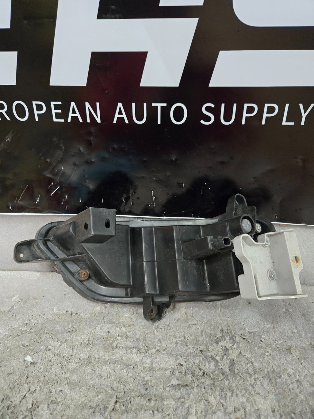 2017 2018 2019 Mazda CX5 Bumper Reflector Left Driver LH OEM KB8A 515M0
