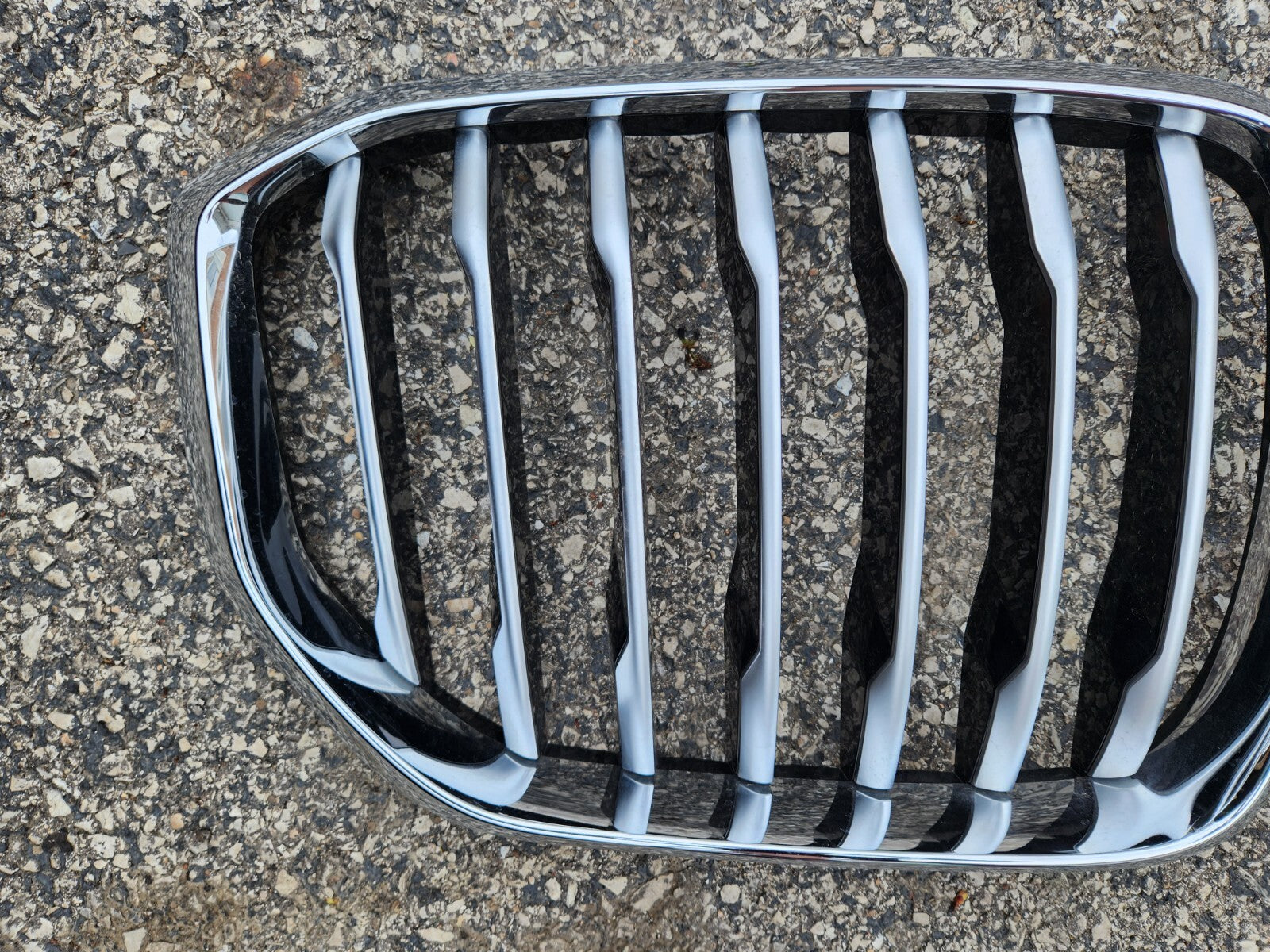2019-2023 BMW G05 X5 Grille Front Grill Camera Hole Chrome OEM 20240006541