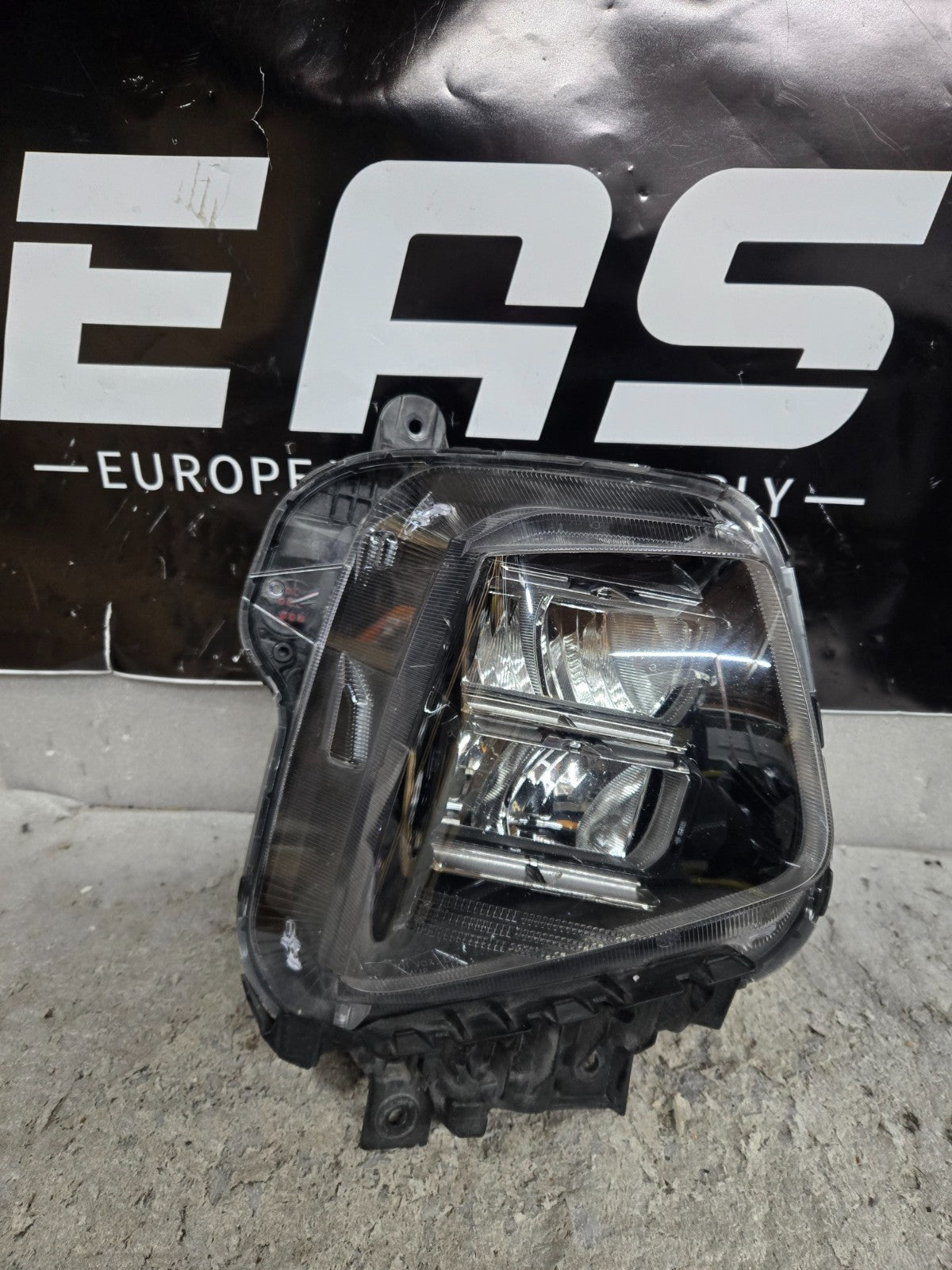 2022 2023 HYUNDAI TUCSON RIGHT PASSENGER FULL LED REFLECTOR LOWER HEADLIGHT OEM