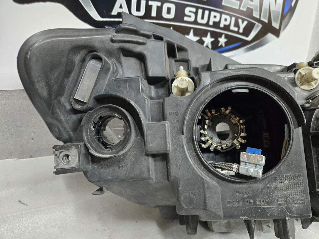 2013-2015 BMW X1 Xenon HID Left LH Headlight Assembly OEM 63117290255