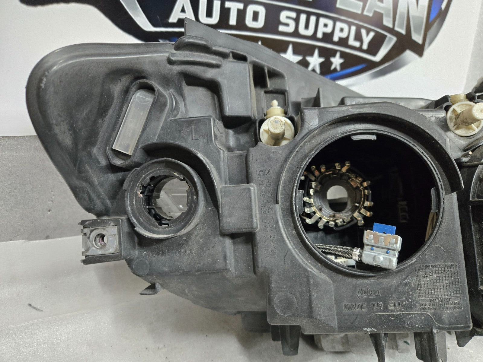 2013-2015 BMW X1 Xenon HID Left LH Headlight Assembly OEM 63117290255
