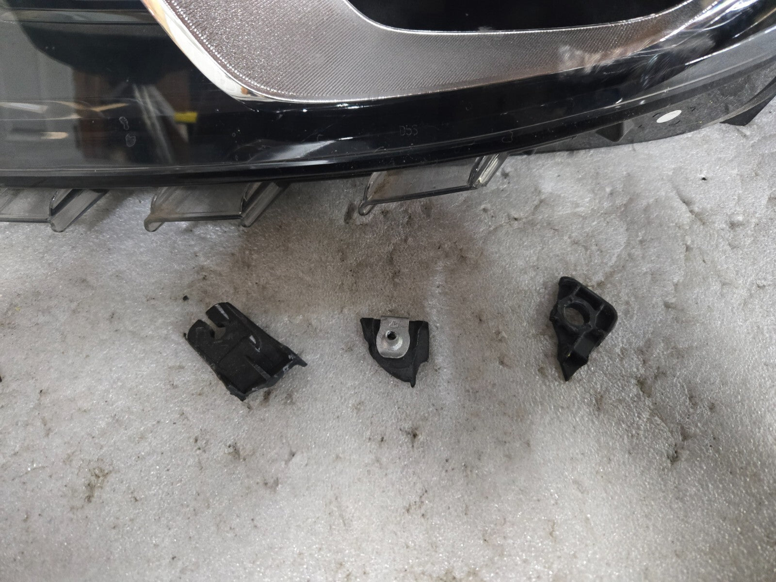 2018 2019 2020 2021 Chevrolet Equinox Headlight Left LH Driver OEM Xenon HID