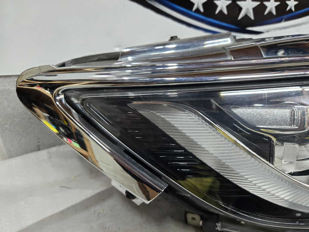 2015-2018 Lincoln MKC Headlight Xenon HID Right Passenger OEM EJ7B-13005-A