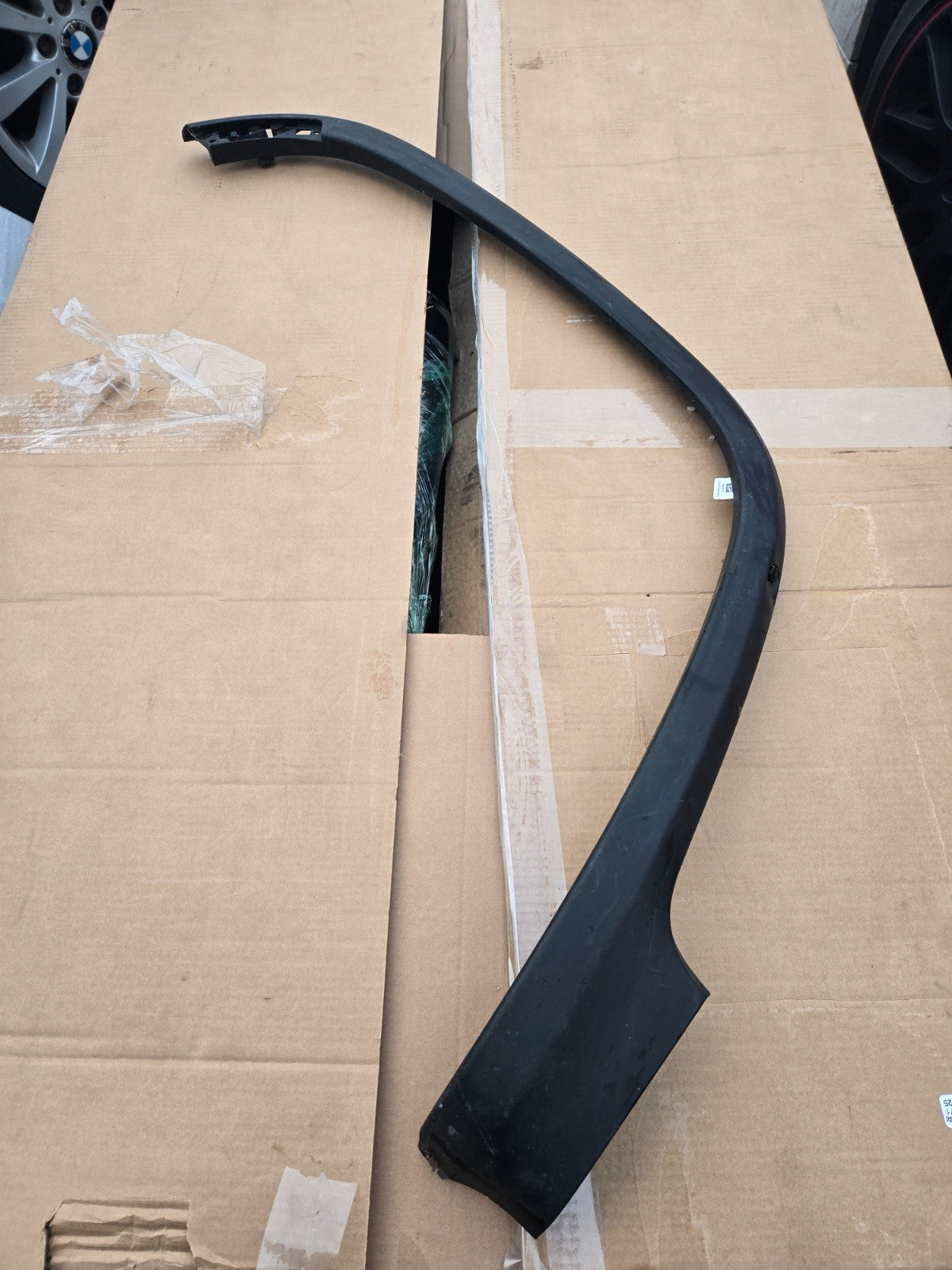 2022-2024 Rivian R1T Left LH Fender Wheel Flare Arch Molding Trim OEM w/ Camera!