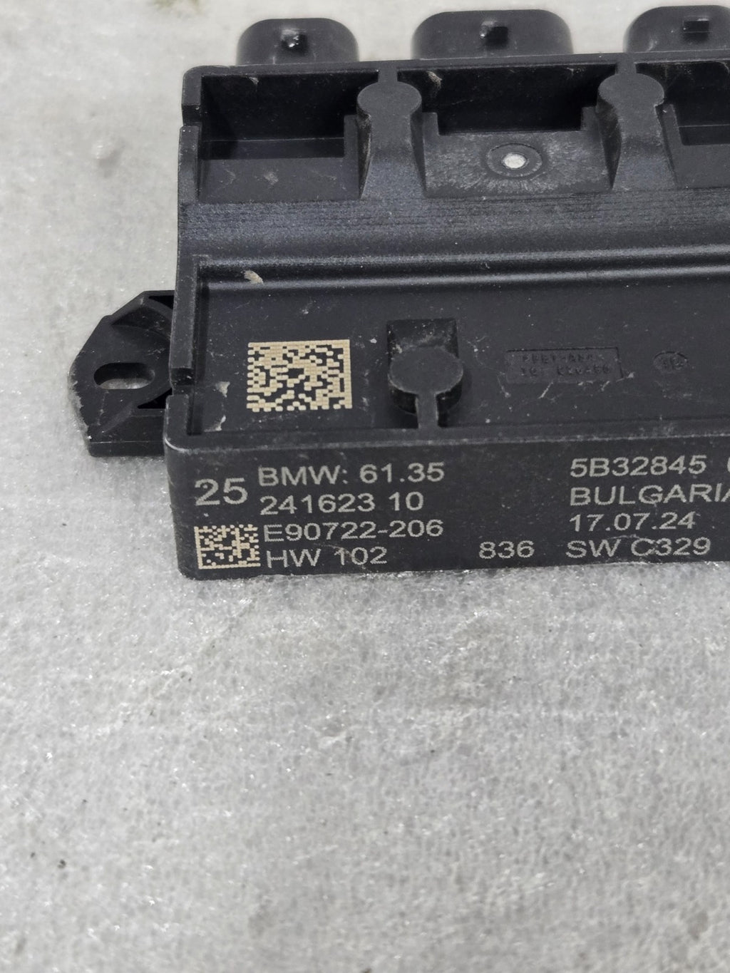 2020-2024 BMW 228 F44 BMW i4 OEM Rear Bumper Tailgate Liftgate Sensor 6135241623