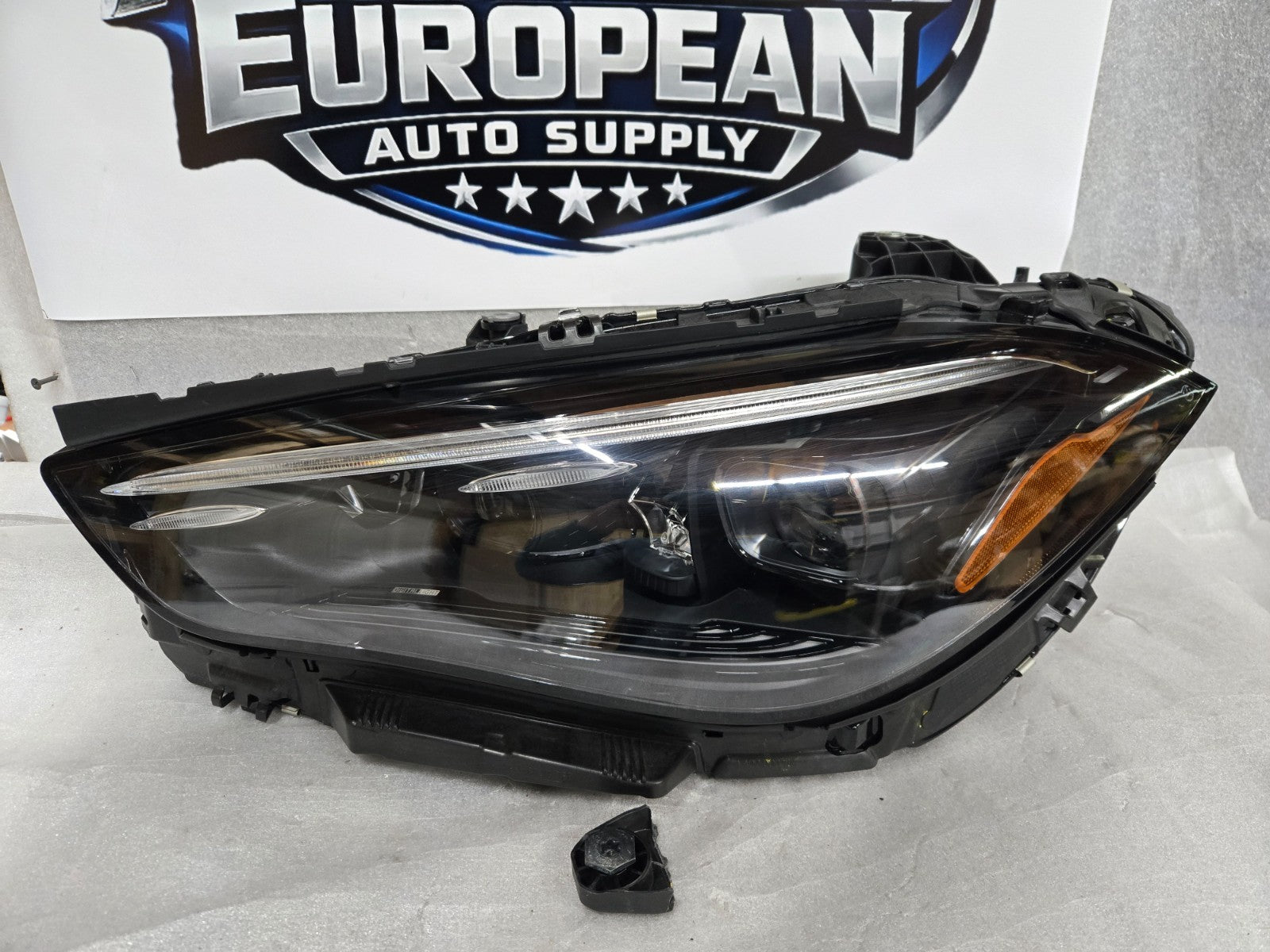 2024-2026 Mercedes-Benz CLE300 CLE450 Digital LED Headlight Left LH Driver OEM