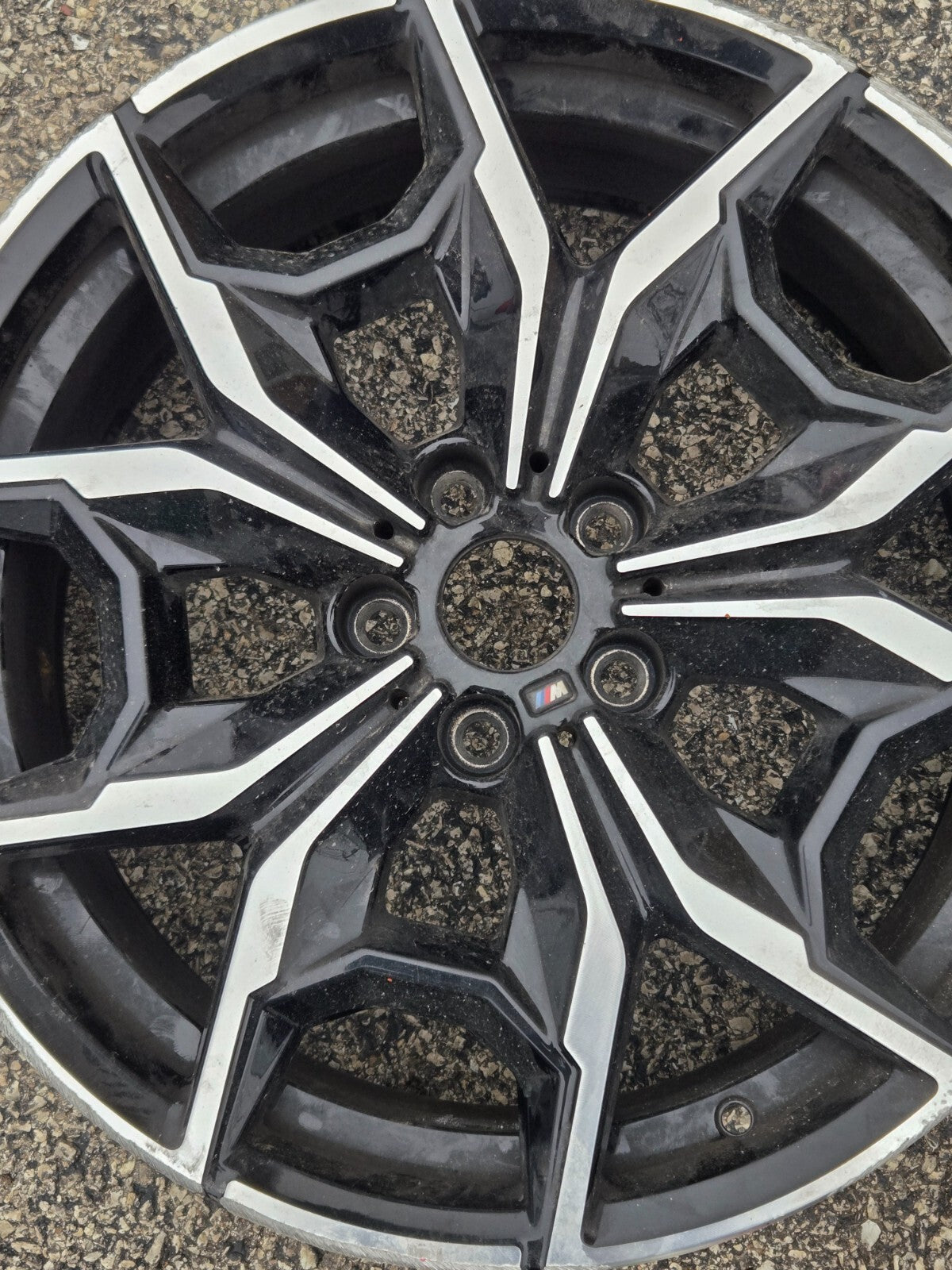 2023 - 2024 BMW X4 G02 OEM 19X7.5 M SERIES WHEEL RIM 7916263 *GOUGED/SCRAPED OEM