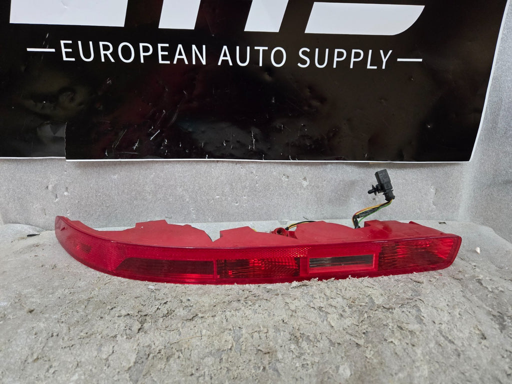 2007-2015 Audi Q7 Passenger Side Right Rear Bumper Tail Light Lamp OEM