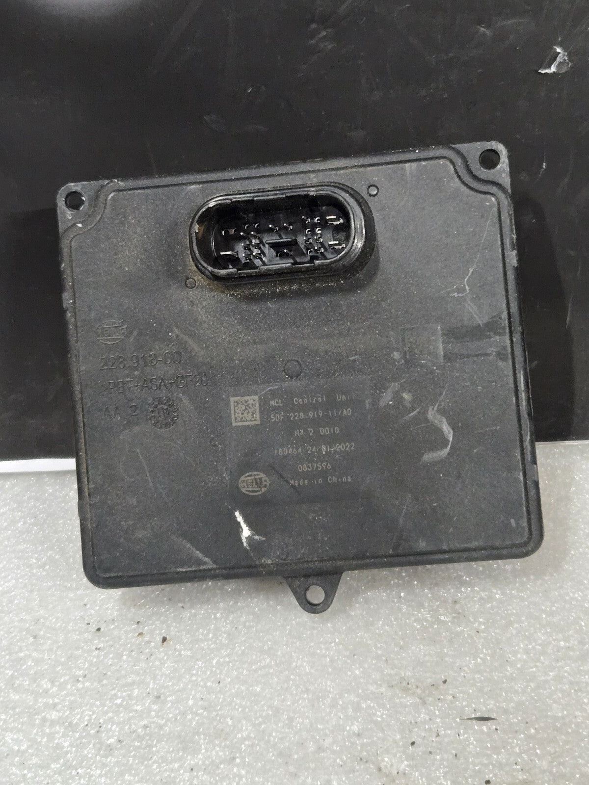 2022-23 Chevy Equinox LH LED Headlight Lamp Ballast Control Module 5DF228919 OEM