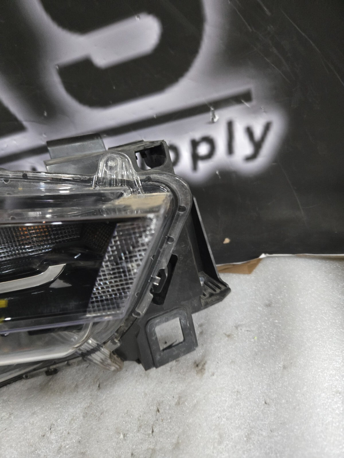 2022-2024 MAZDA CX-5 HEADLIGHT RIGHT PASSENGER SIDE LED NON AFS OEM KSD6-51030