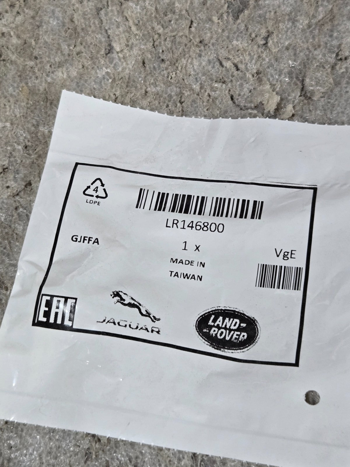 Rivet - Land-Rover (LR146800) - Land Rover OEM