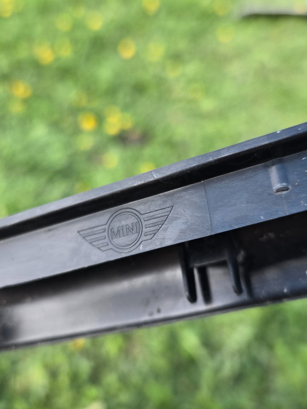 2014-2020 MINI COOPER F55 FRONT SUNROOF PANORAMIC GLASS COVER SHROUD TRIM OEM