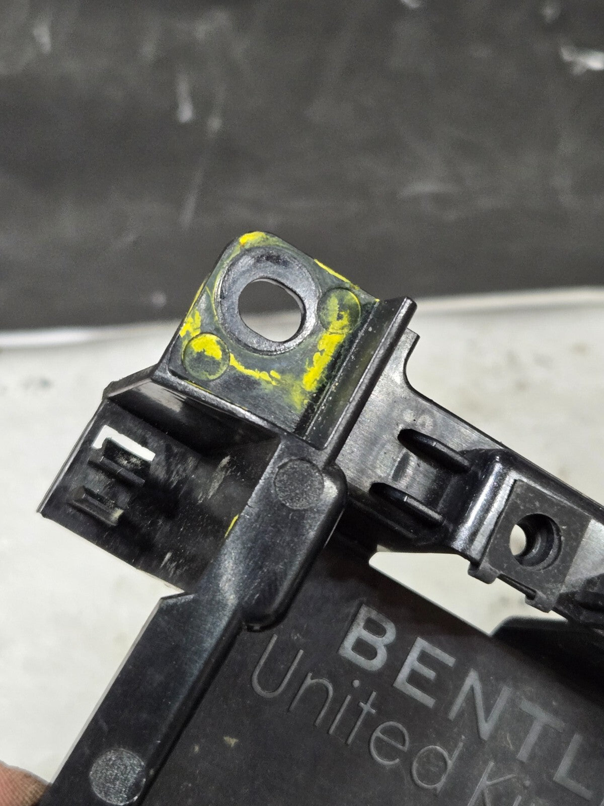 2019-2024 BENTLEY CONTINENTAL GT FRONT DRIVER SIDE RADAR BRACKET 3SD807440 OEM