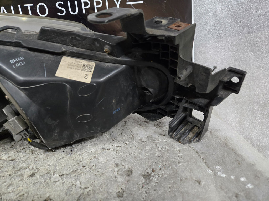 2014 2015 2016 MAZDA 3 HEADLIGHT HALOGEN LEFT LH DRIVER SIDE OEM B45A-51040