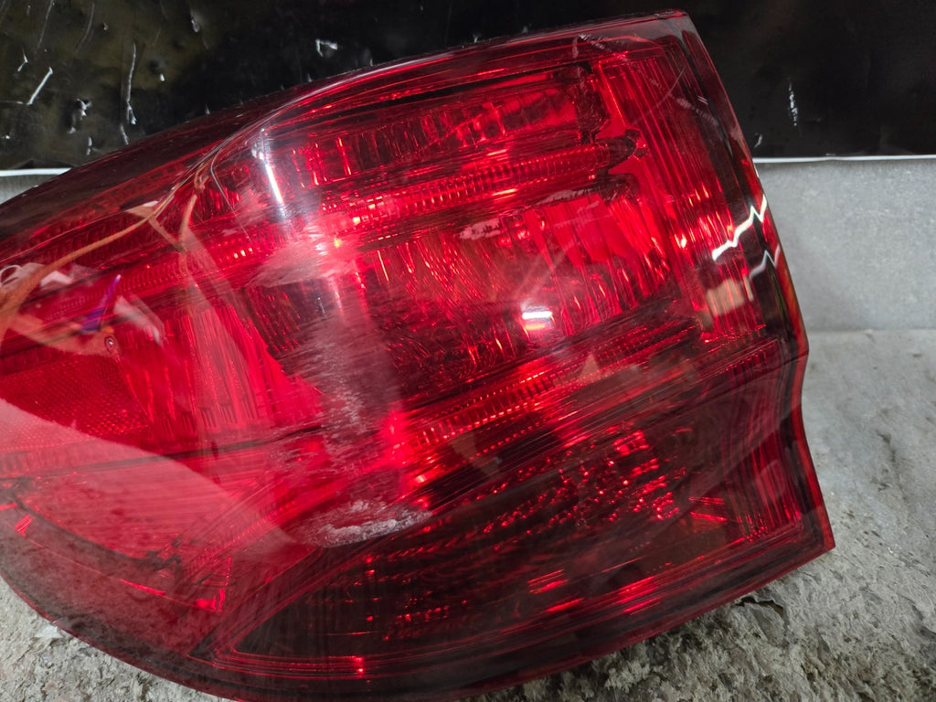2014–2020 ACURA MDX Tail Light Tail Lamp Stop Light Outer Left 33550-TZ5-A02 OEM