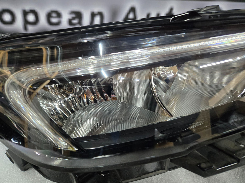 2020-2023 Buick Encore GX Halogen w/ LED Headlight Right Passenger OEM 42745768